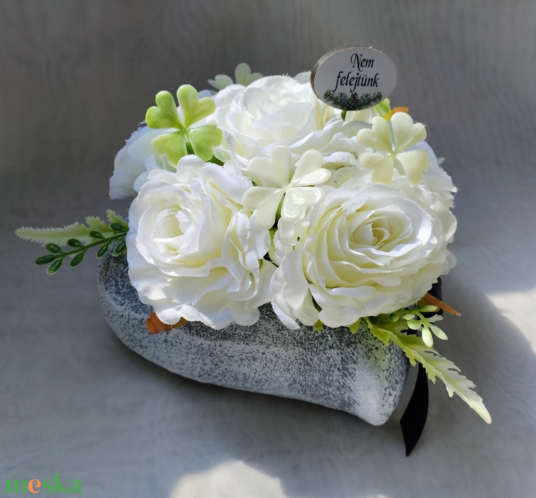 Kis szív alakú sírdísz  - otthon & életmód - vallás - temetkezési tárgy - sírdísz, kegyeleti dísz - Meska.hu