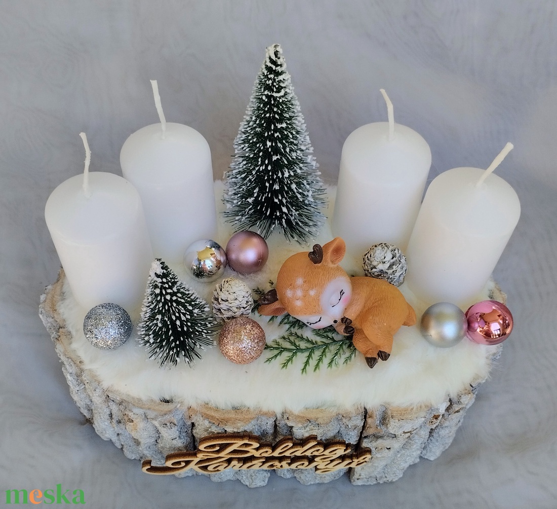 Alvó őzikés adventi asztaldísz fakéreg kaspóban - karácsony - adventi díszek - adventi asztaldísz - Meska.hu
