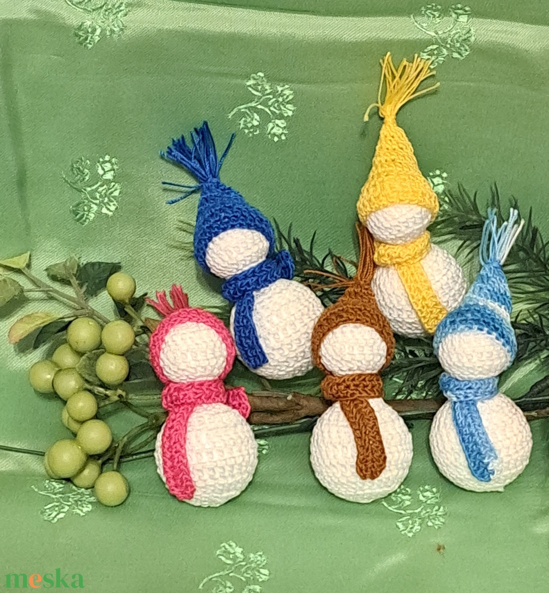 Horgolt hóember - karácsony - karácsonyi lakásdekoráció - karácsonyfa szoknya, karácsonyfa alátét - Meska.hu Horgolt hóember - karácsony - karácsonyi lakásdekoráció - karácsonyfa szoknya, karácsonyfa alátét - Meska.hu