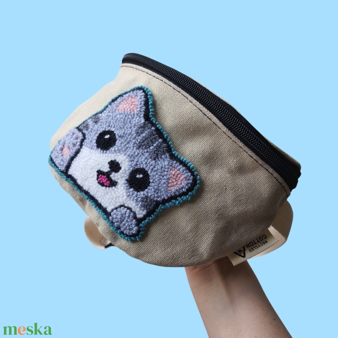 Cica mint�s Övt�ska - Punch needle technik�val kézzel hímzett termék - táska & tok - övtáska - Meska.hu