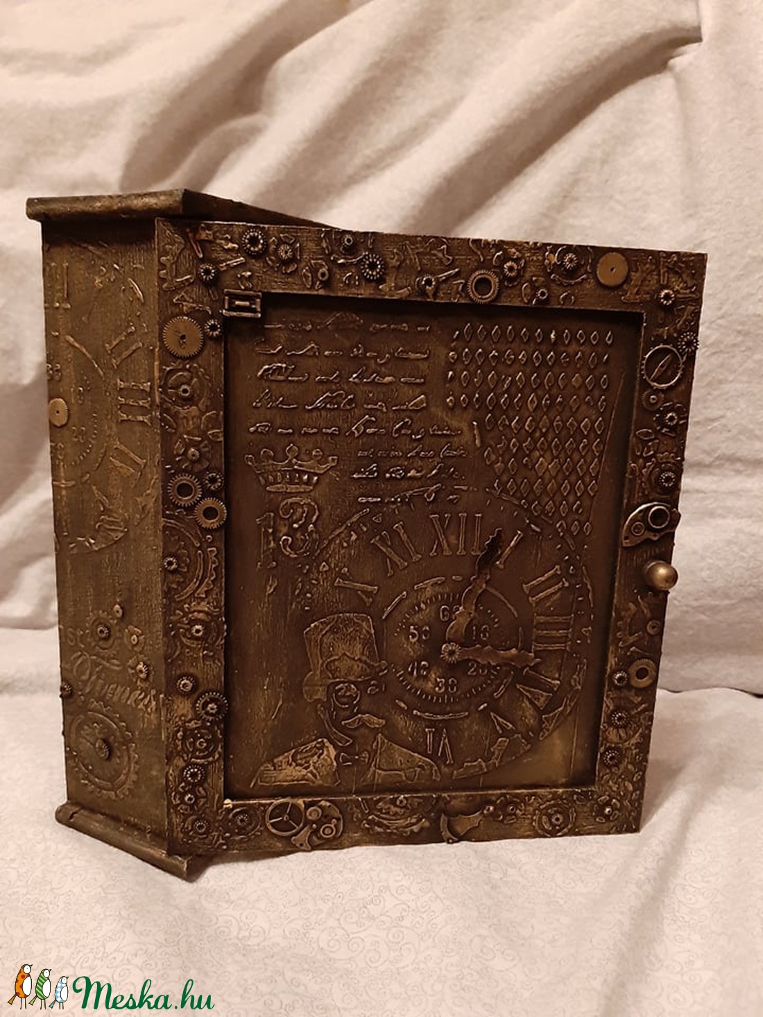 Steampunk stílusú fali kulcstartó szekrény. - otthon & életmód - dekoráció - Meska.hu Steampunk stílusú fali kulcstartó szekrény. - otthon & életmód - dekoráció - Meska.hu
