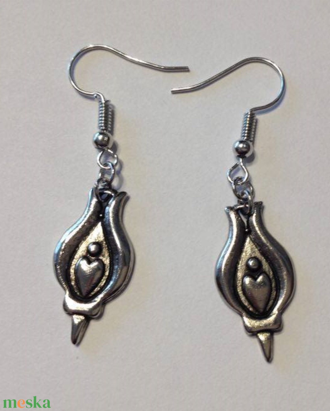 Tulipános Fülbevaló (újdonság) - ékszer - fülbevaló - lógó fülbevaló - Meska.hu Tulipános Fülbevaló (újdonság) - ékszer - fülbevaló - lógó fülbevaló - Meska.hu