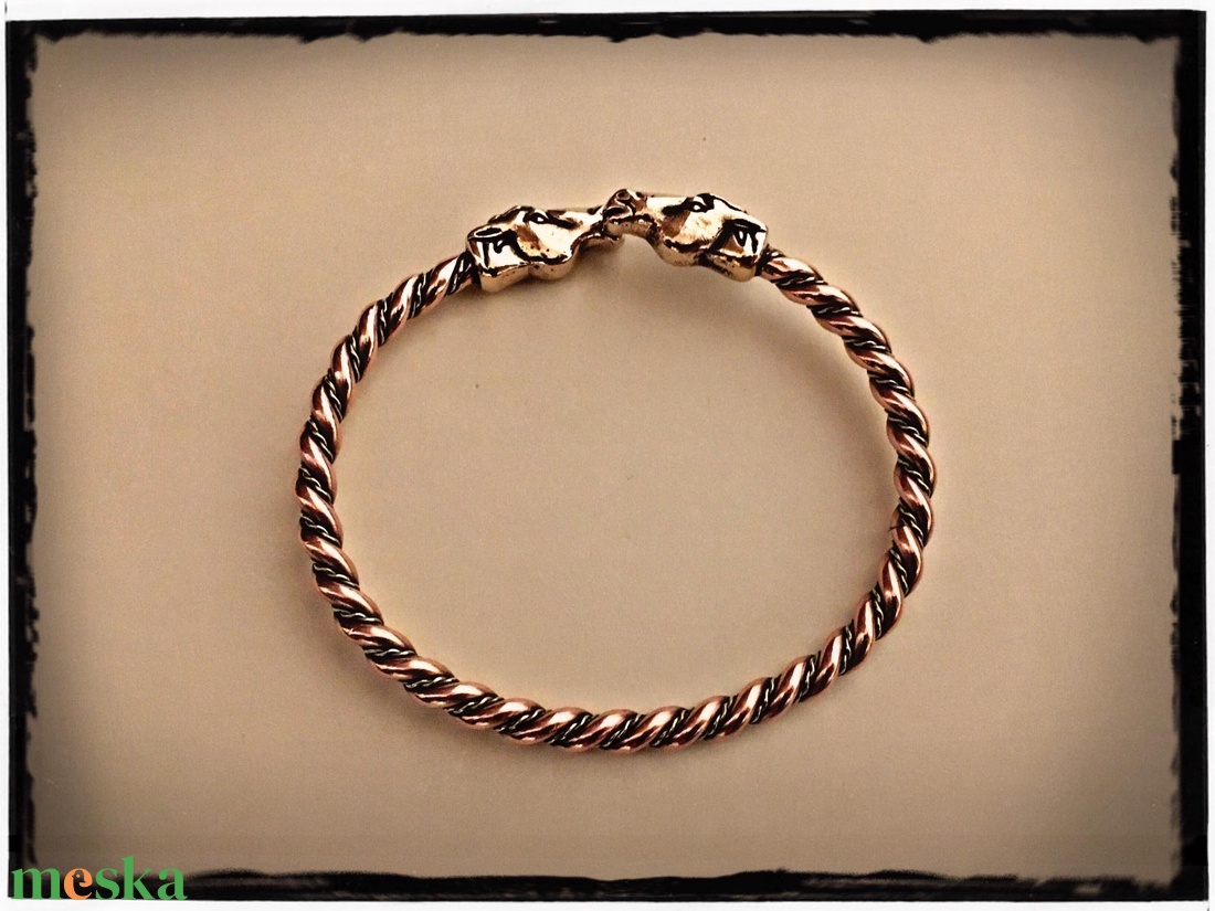 Lófejes sodrott karkötő - ékszer - karkötő - karperec - Meska.hu