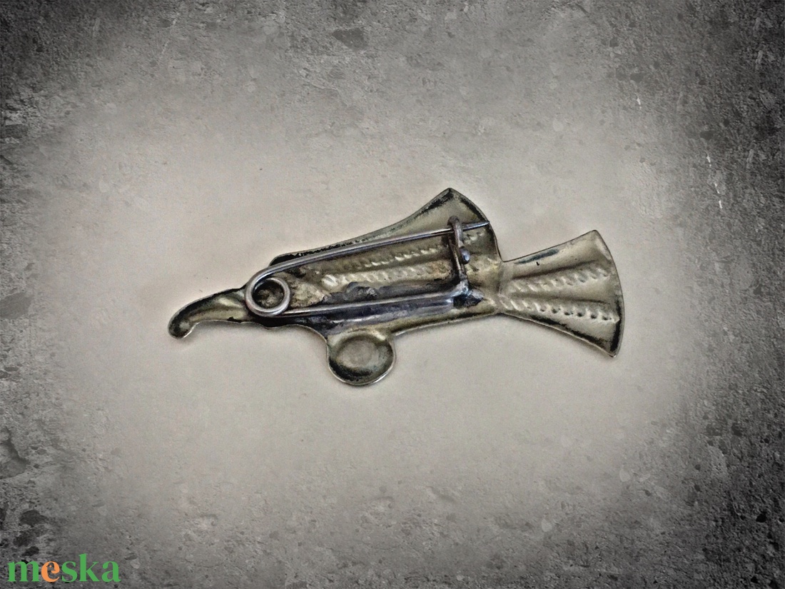 Viking holló kitűző - ékszer - kitűző és bross - kitűző - Meska.hu Viking holló kitűző - ékszer - kitűző és bross - kitűző - Meska.hu