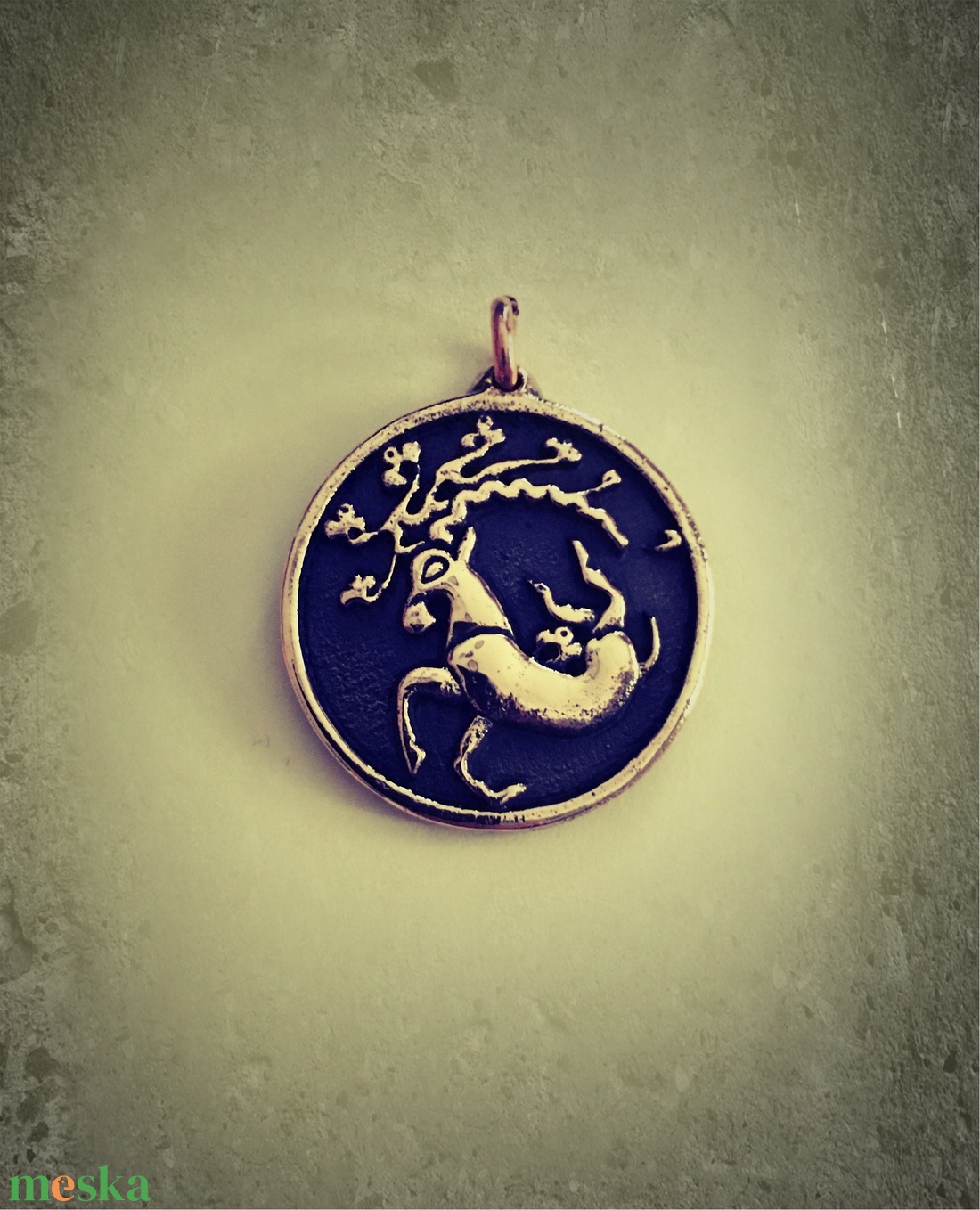 Égen-Földön járó szarvas bronz medál - ékszer - nyaklánc - medál - Meska.hu Égen-Földön járó szarvas bronz medál - ékszer - nyaklánc - medál - Meska.hu