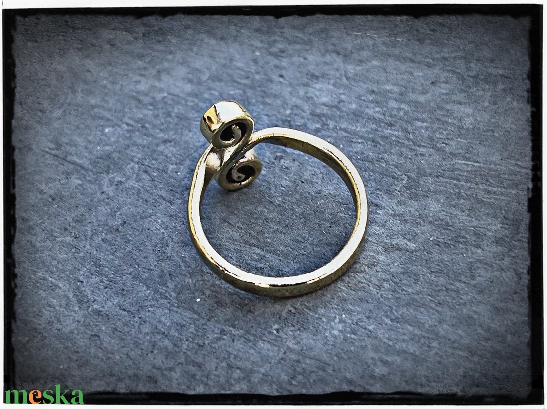 Spirálos egyensúly gyűrű - sárgaréz - ékszer - gyűrű - kerek gyűrű - Meska.hu