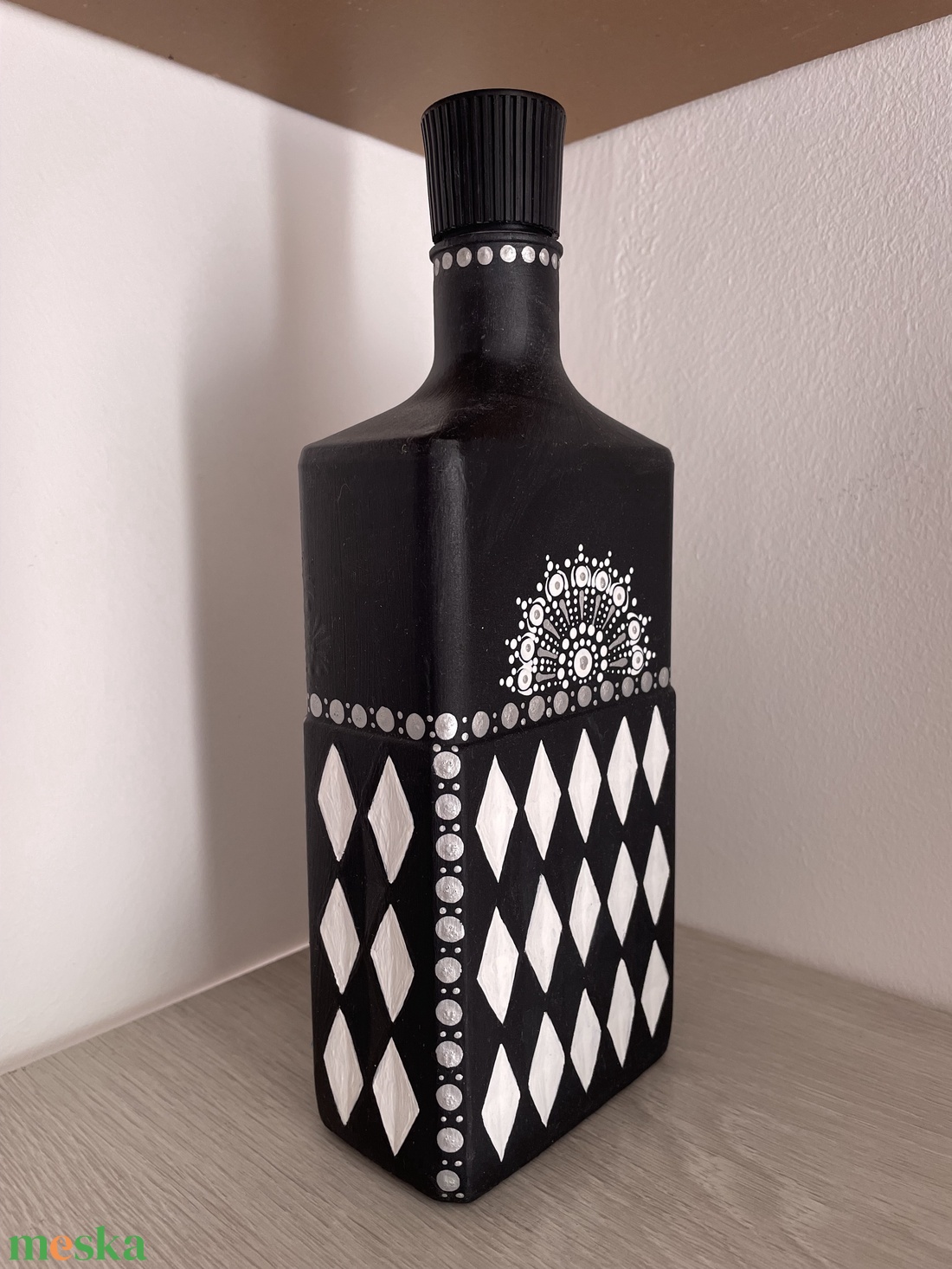 Kézzel festett üveg - otthon & életmód - dekoráció - asztal és polc dekoráció - díszüveg - Meska.hu