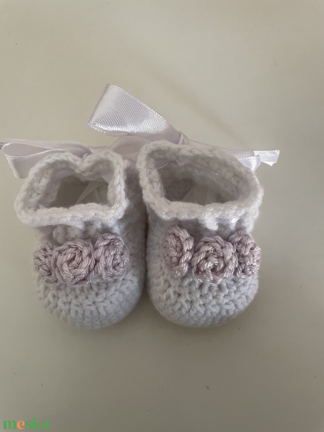 Horgolt kiscipő rózsákkal - baba - mama - babaruházat - babacipő - Meska.hu