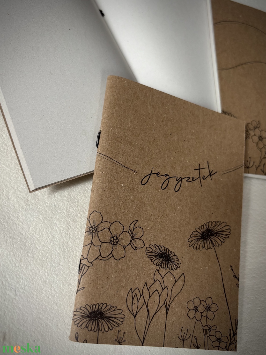 Virágos rét - újrahasznosított papírból készített füzetke  - otthon & életmód - papír, írószer - jegyzetfüzet & napló - Meska.hu