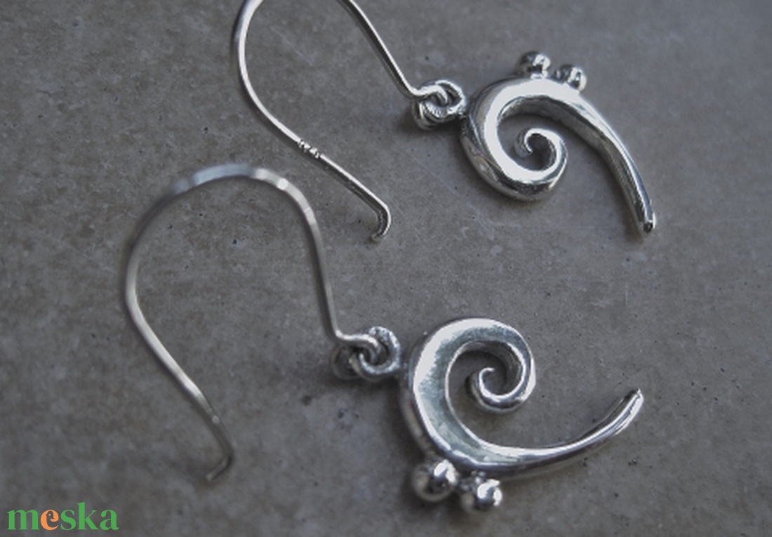 Újdonság! Egyedi ezüst basszuskulcs fölbevaló -  - Meska.hu