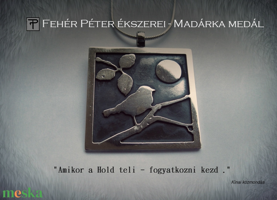 Ezüst Madárka medál antilkolt háttérrel - ékszer - nyaklánc - medál - Meska.hu