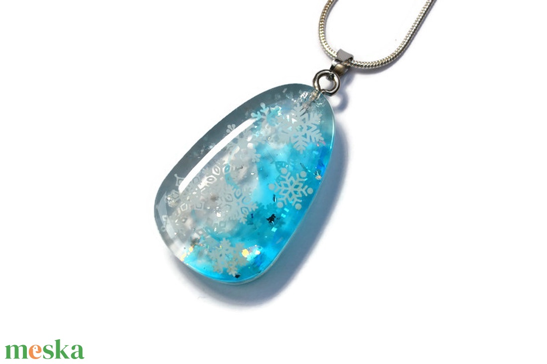 Téli hangulatú mindkét oldalán viselhető hópelyhes nyaklánc III. - ékszer - nyaklánc - medálos nyaklánc - Meska.hu