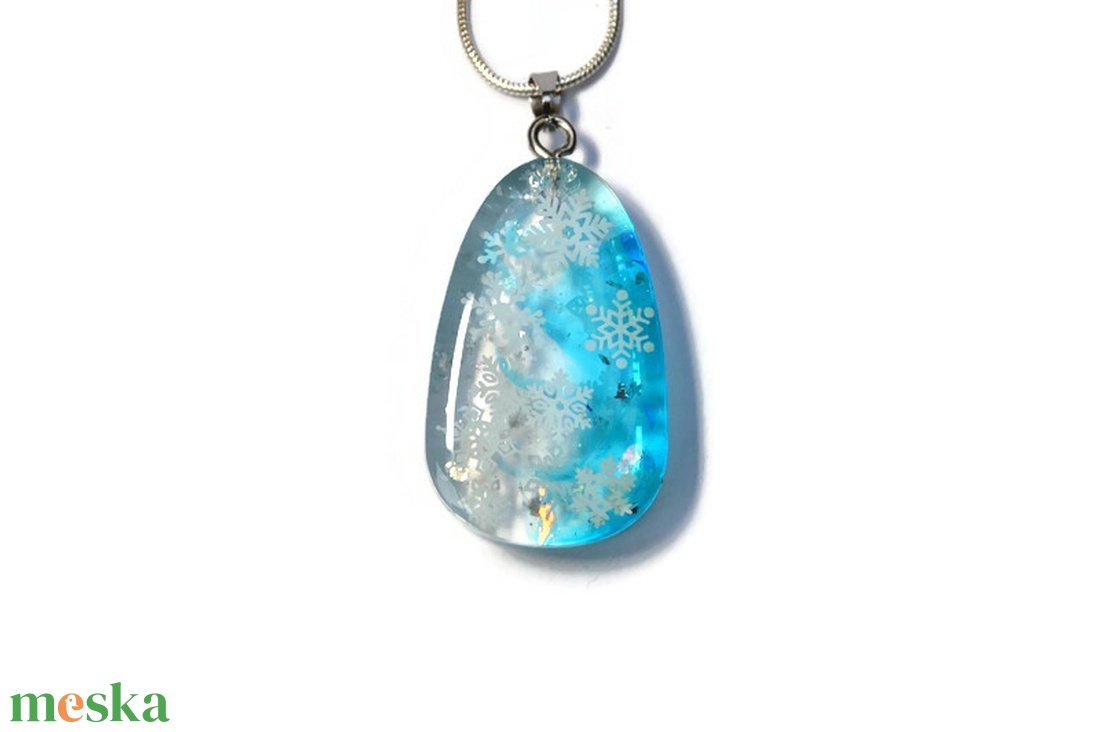 Téli hangulatú mindkét oldalán viselhető hópelyhes nyaklánc III. - ékszer - nyaklánc - medálos nyaklánc - Meska.hu