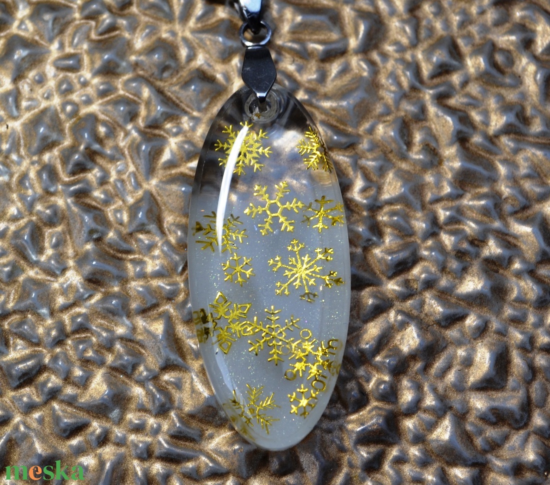 Téli hangulat hópelyhes nyaklánc II. - ékszer - nyaklánc - medálos nyaklánc - Meska.hu