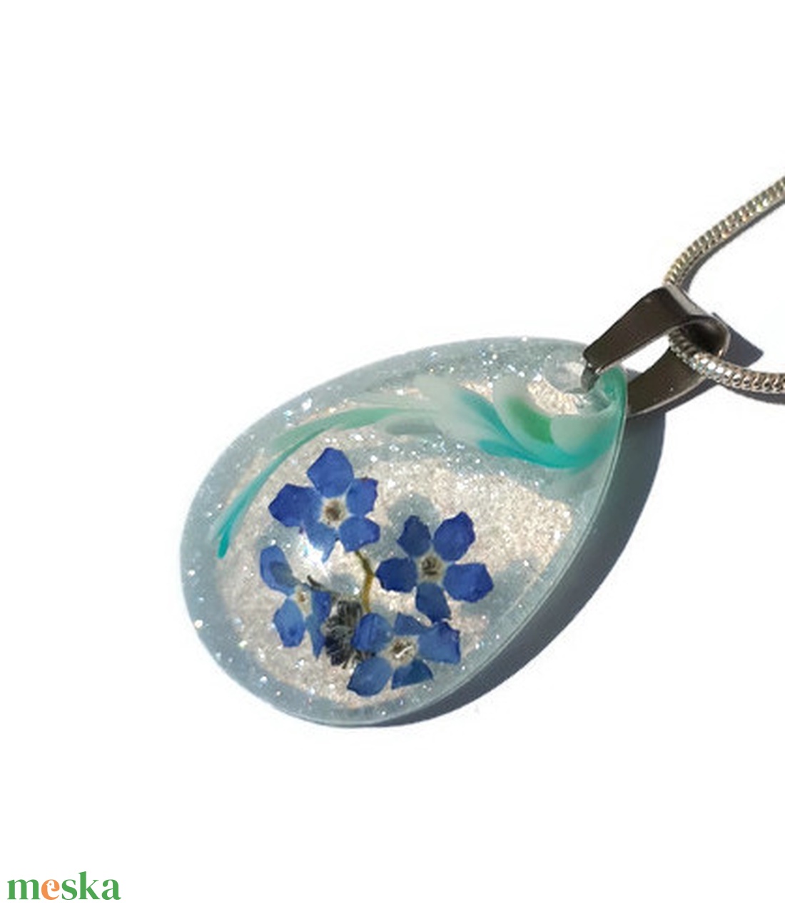 Egy apró fürtnyi nefelejcses nyaklánc  - ékszer - nyaklánc - medálos nyaklánc - Meska.hu