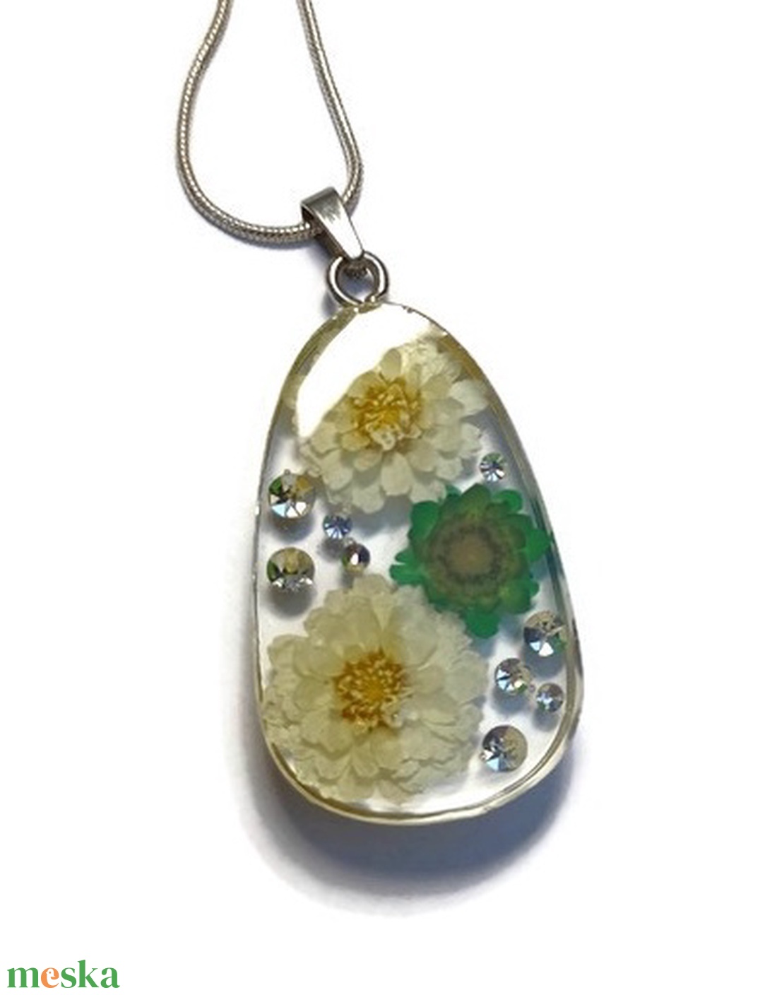 Swarovski kristályos valódi virágos nyaklánc - ékszer - nyaklánc - medálos nyaklánc - Meska.hu Swarovski kristályos valódi virágos nyaklánc - ékszer - nyaklánc - medálos nyaklánc - Meska.hu