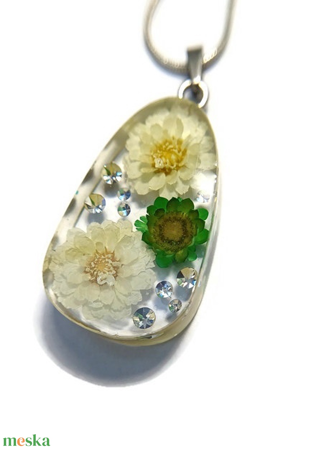 Swarovski kristályos valódi virágos nyaklánc - ékszer - nyaklánc - medálos nyaklánc - Meska.hu Swarovski kristályos valódi virágos nyaklánc - ékszer - nyaklánc - medálos nyaklánc - Meska.hu