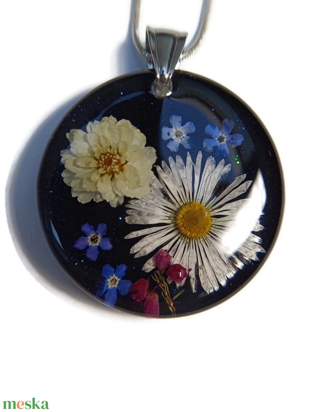 Valódi virágos szépséges nyaklánc VII. - ékszer - nyaklánc - medálos nyaklánc - Meska.hu Valódi virágos szépséges nyaklánc VII. - ékszer - nyaklánc - medálos nyaklánc - Meska.hu