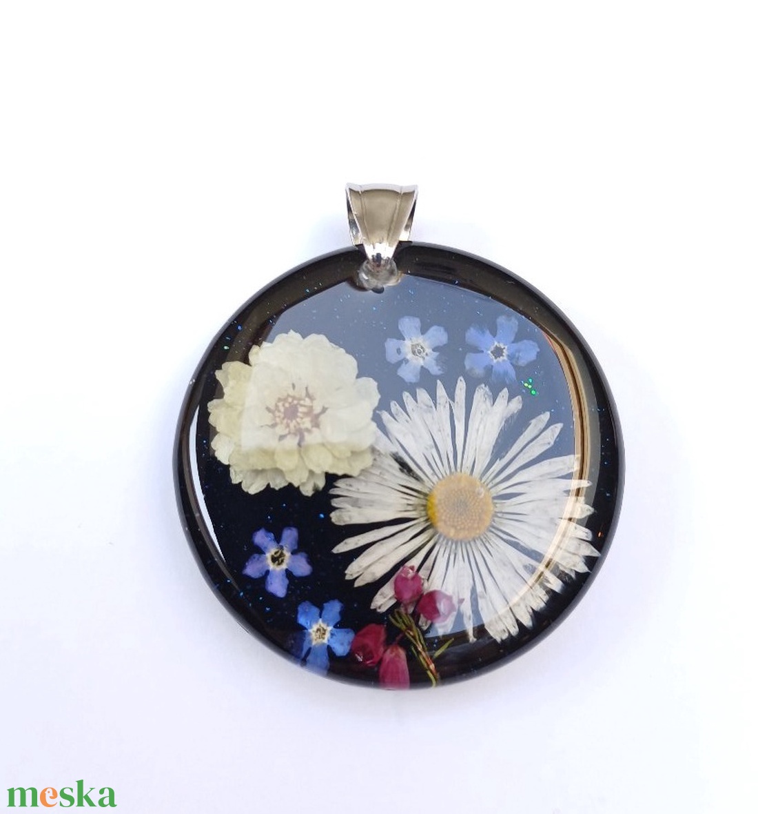 Valódi virágos szépséges nyaklánc VII. - ékszer - nyaklánc - medálos nyaklánc - Meska.hu Valódi virágos szépséges nyaklánc VII. - ékszer - nyaklánc - medálos nyaklánc - Meska.hu