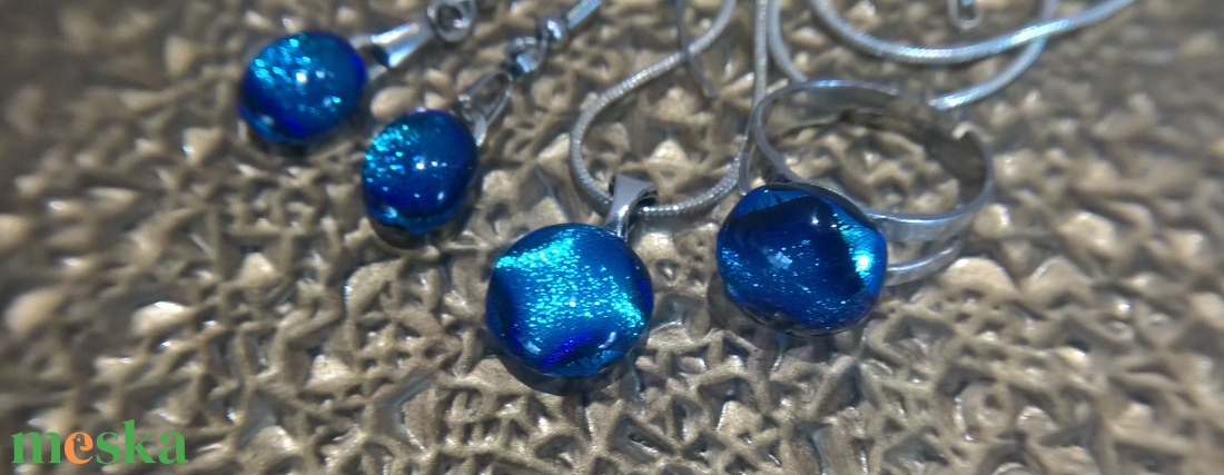 Kék lagúna olvasztott üvegékszer szett II. - ékszer - ékszerszett - Meska.hu Kék lagúna olvasztott üvegékszer szett II. - ékszer - ékszerszett - Meska.hu
