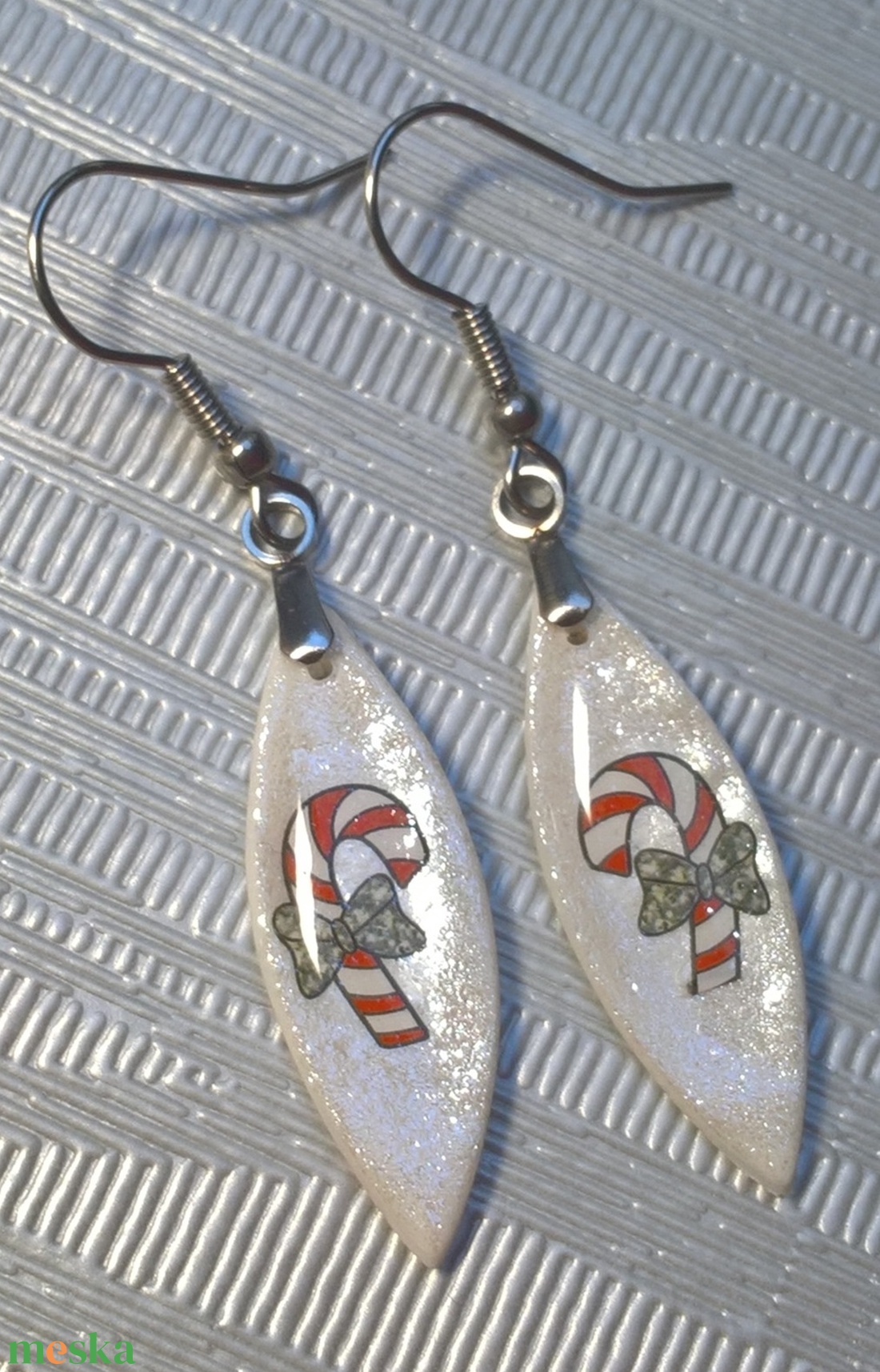 Karácsonyi mintás fülbevaló II. - ékszer - fülbevaló - lógó fülbevaló - Meska.hu