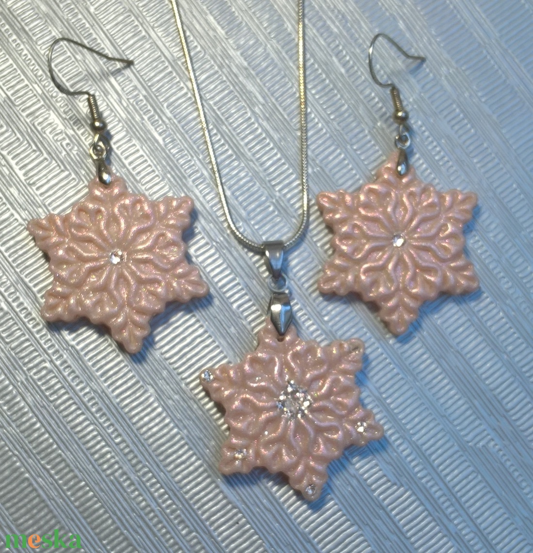 Beige hópehely ékszerszett swarovski díszítéssel - ékszer - ékszerszett - Meska.hu