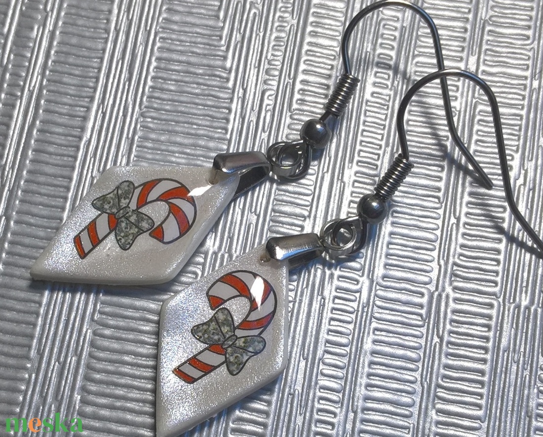 Karácsonyi mintás fülbevaló III. - ékszer - fülbevaló - lógó fülbevaló - Meska.hu