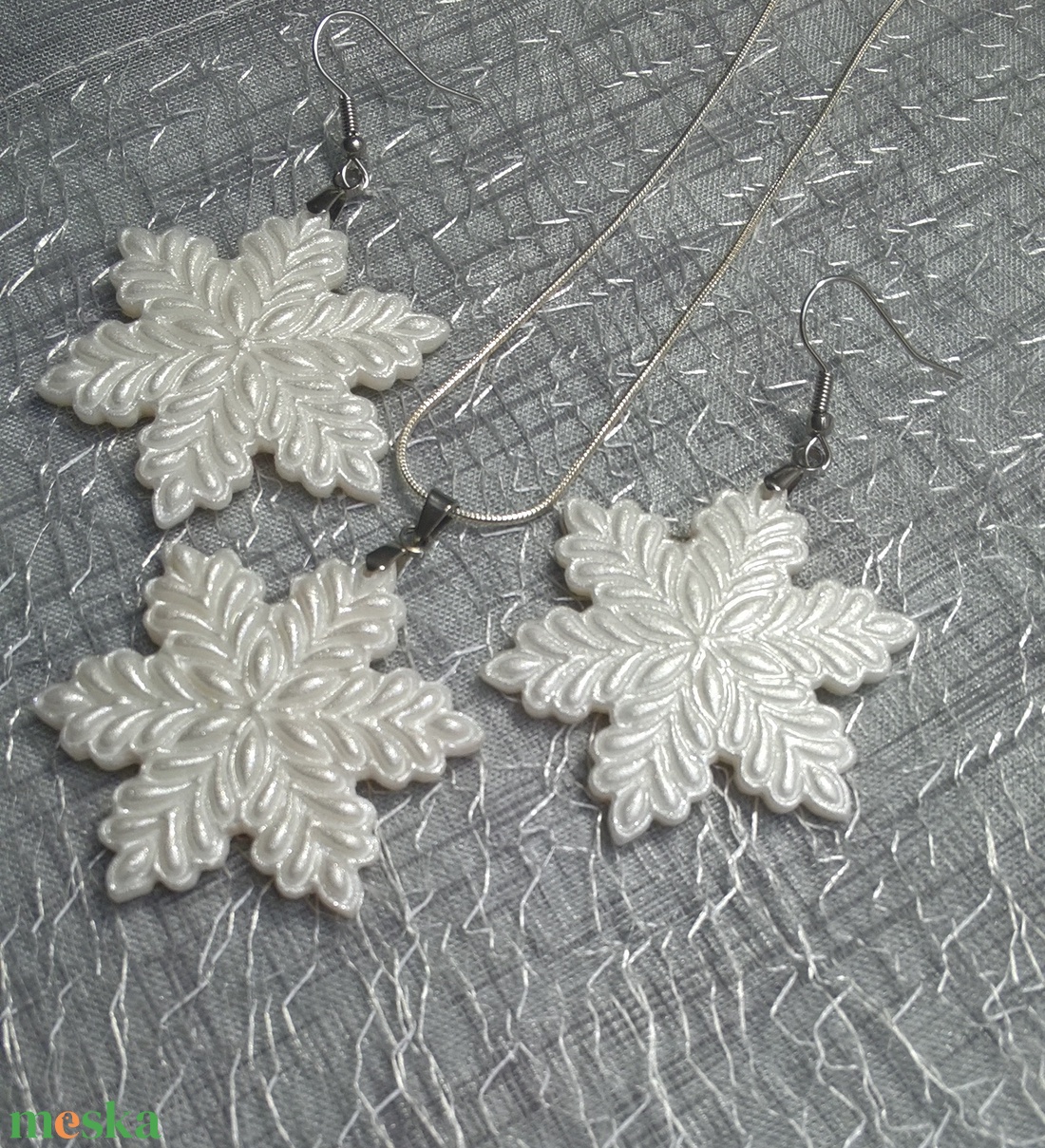 Hópehely ékszerszett gyöngyházfényű csillogással - ékszer - ékszerszett - Meska.hu