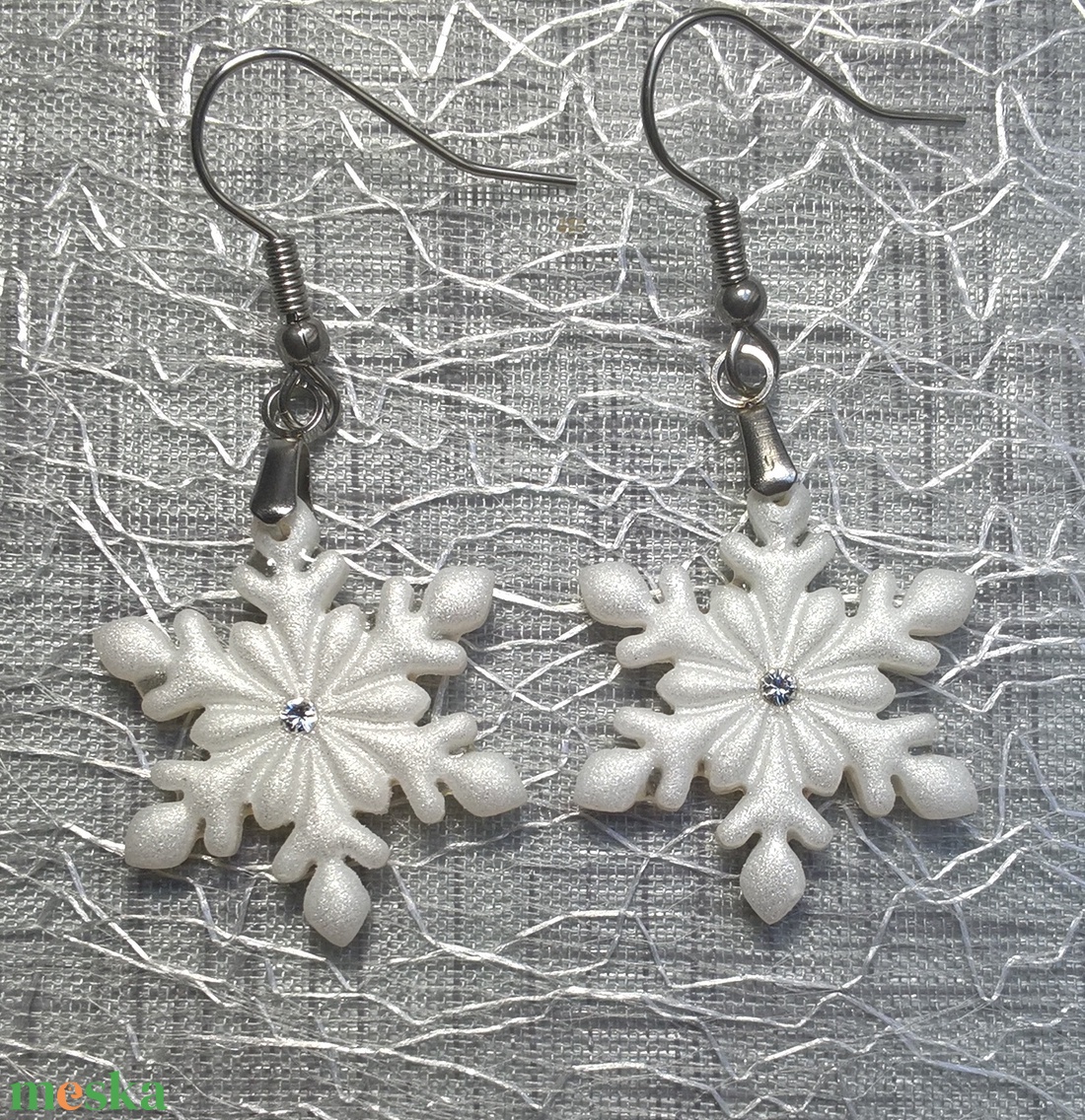 Hópihe fülbevaló apró swarovski kristályokkal II. - ékszer - fülbevaló - lógó fülbevaló - Meska.hu