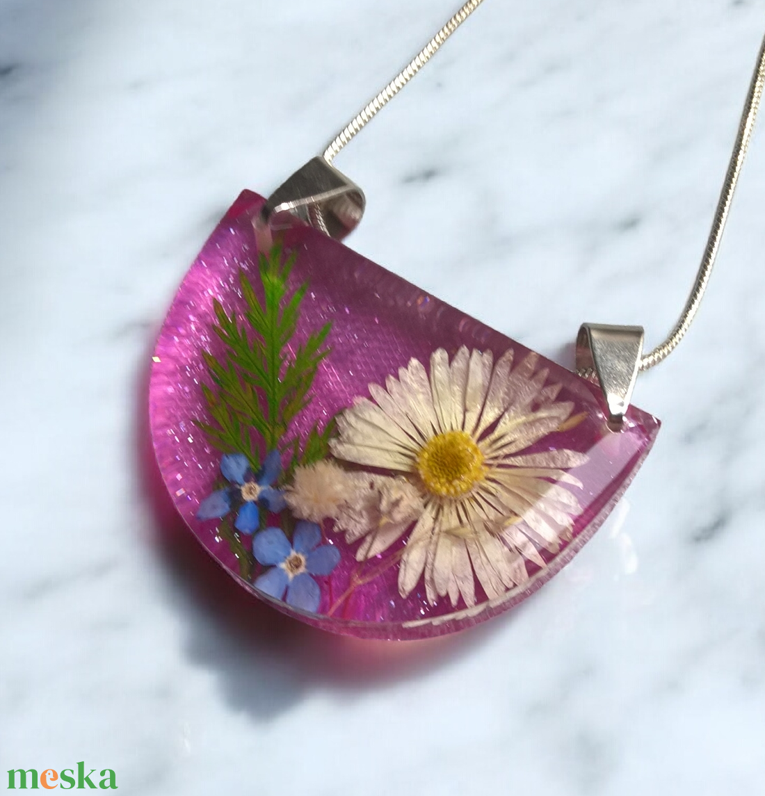 Halványrózsaszín valódi virágos nyaklánc  - ékszer - nyaklánc - medálos nyaklánc - Meska.hu