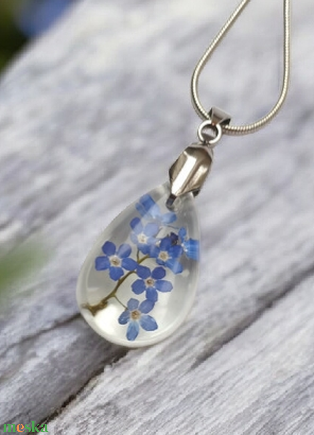 Egy apró fürtnyi nefelejcses nyaklánc  - ékszer - nyaklánc - medálos nyaklánc - Meska.hu