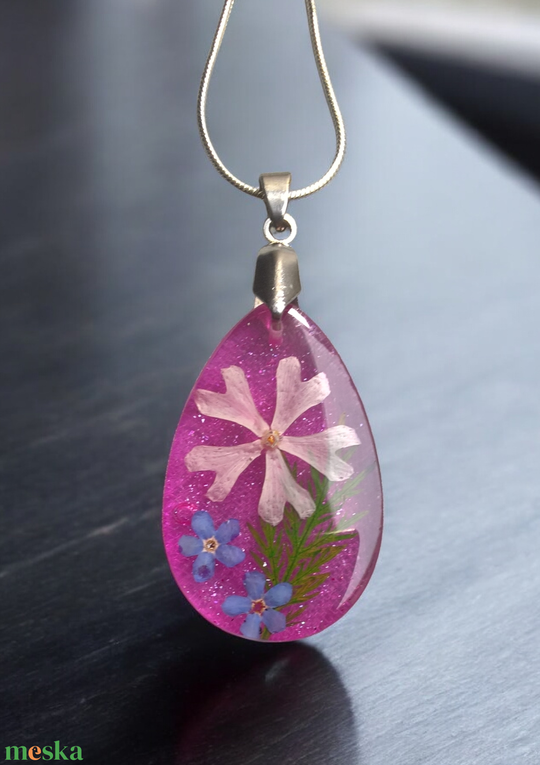 Halványrózsaszín valódi virágos nyaklánc II.  - ékszer - nyaklánc - medálos nyaklánc - Meska.hu