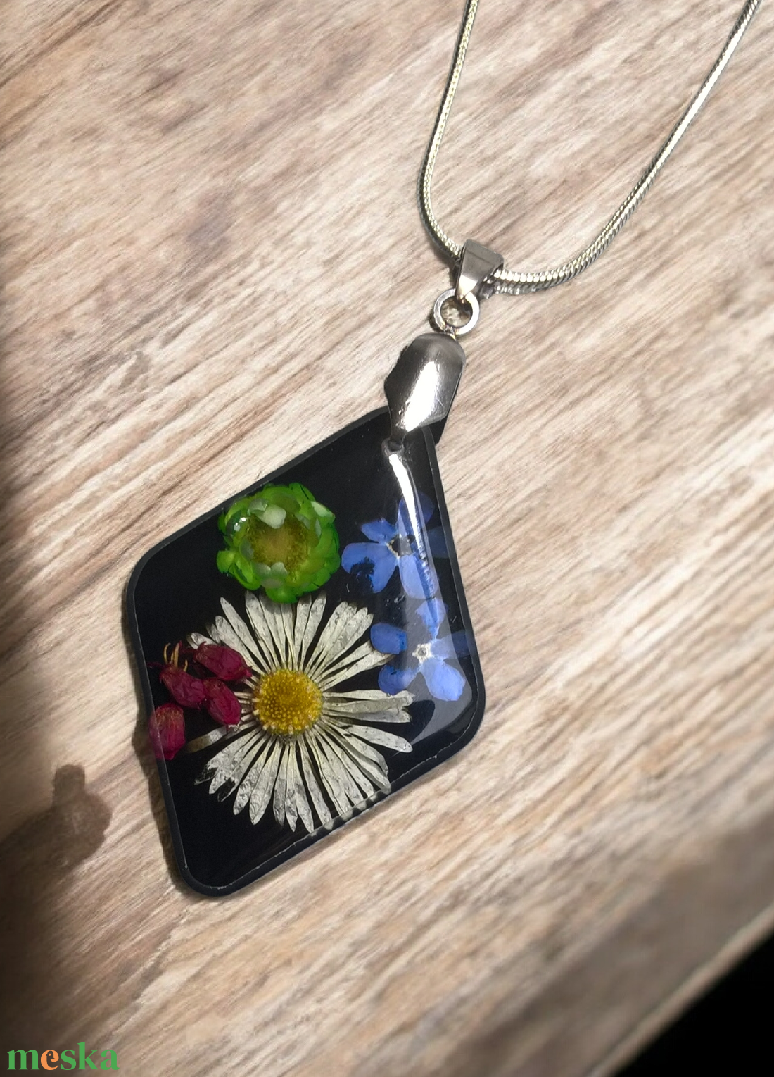 Sokvirágos nyaklánc - ékszer - nyaklánc - medálos nyaklánc - Meska.hu
