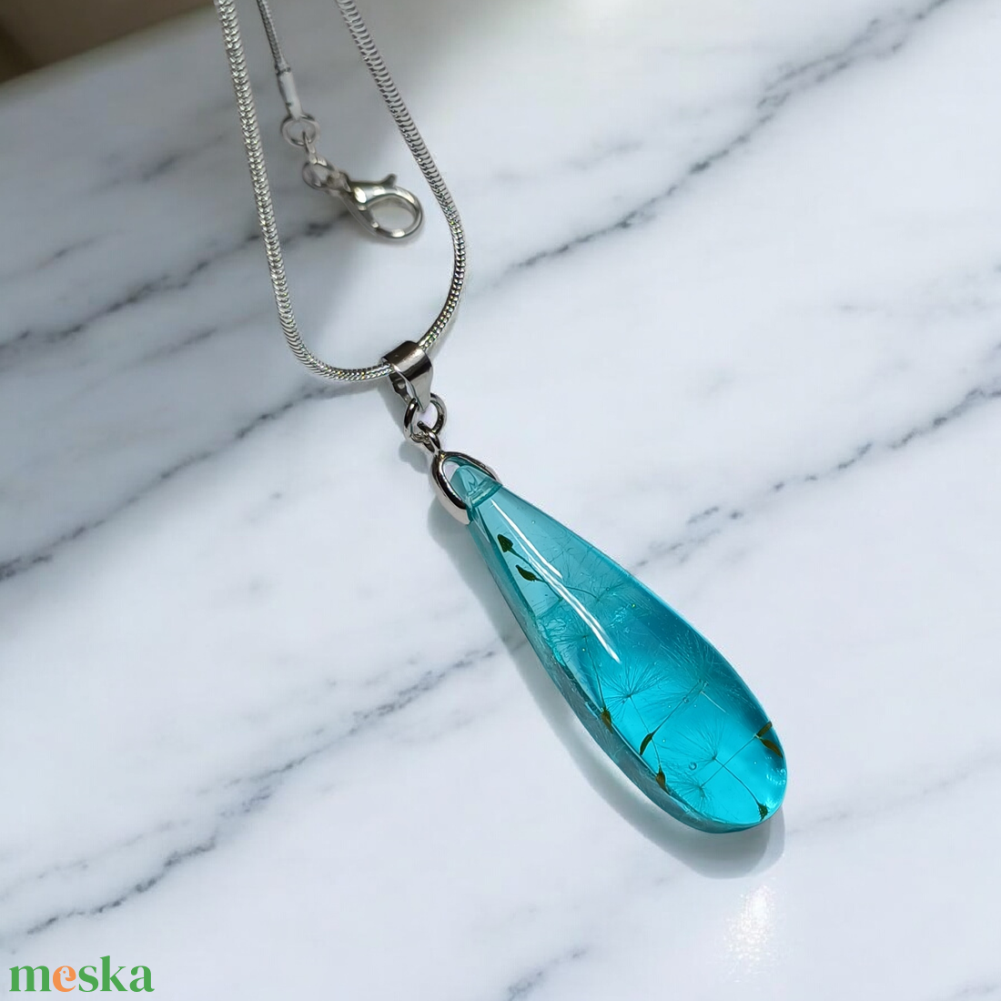 Pitypang pihés nyaklánc -halványkék - ékszer - nyaklánc - medálos nyaklánc - Meska.hu