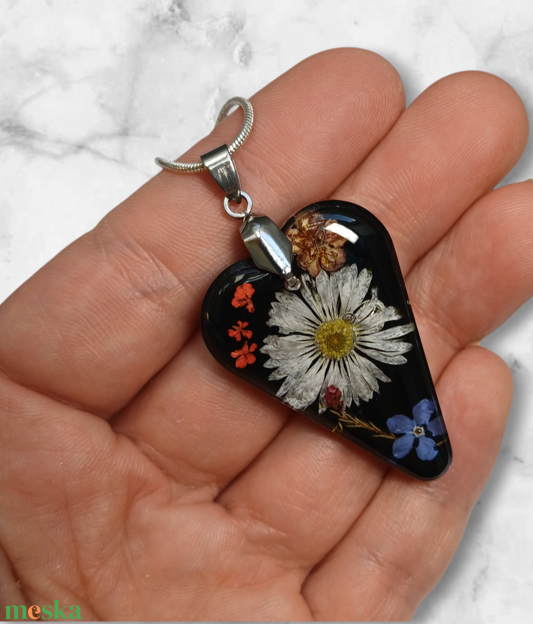 Sokvirágos nyaklánc VII. - ékszer - nyaklánc - medálos nyaklánc - Meska.hu