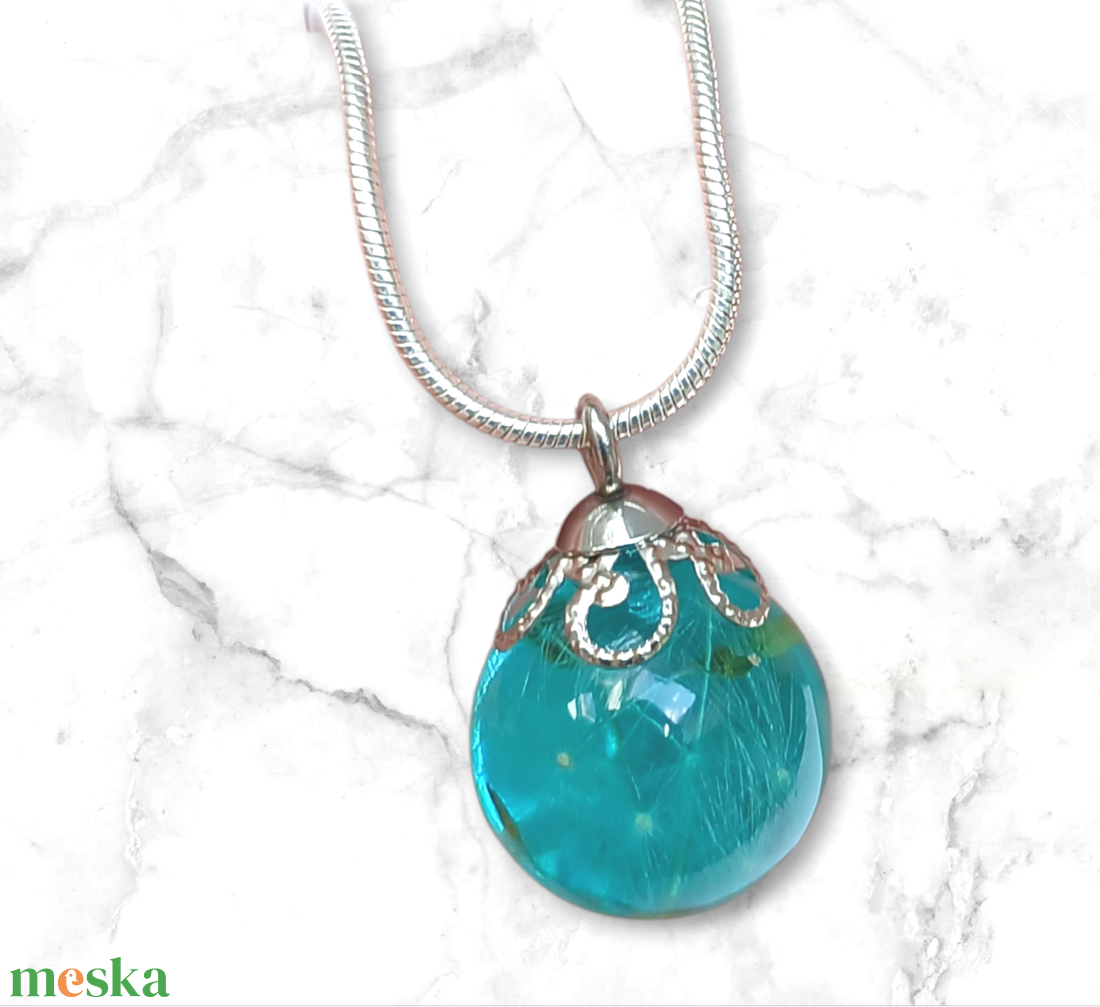 Pitypangpihés nyaklánc -halványkék - ékszer - nyaklánc - medálos nyaklánc - Meska.hu