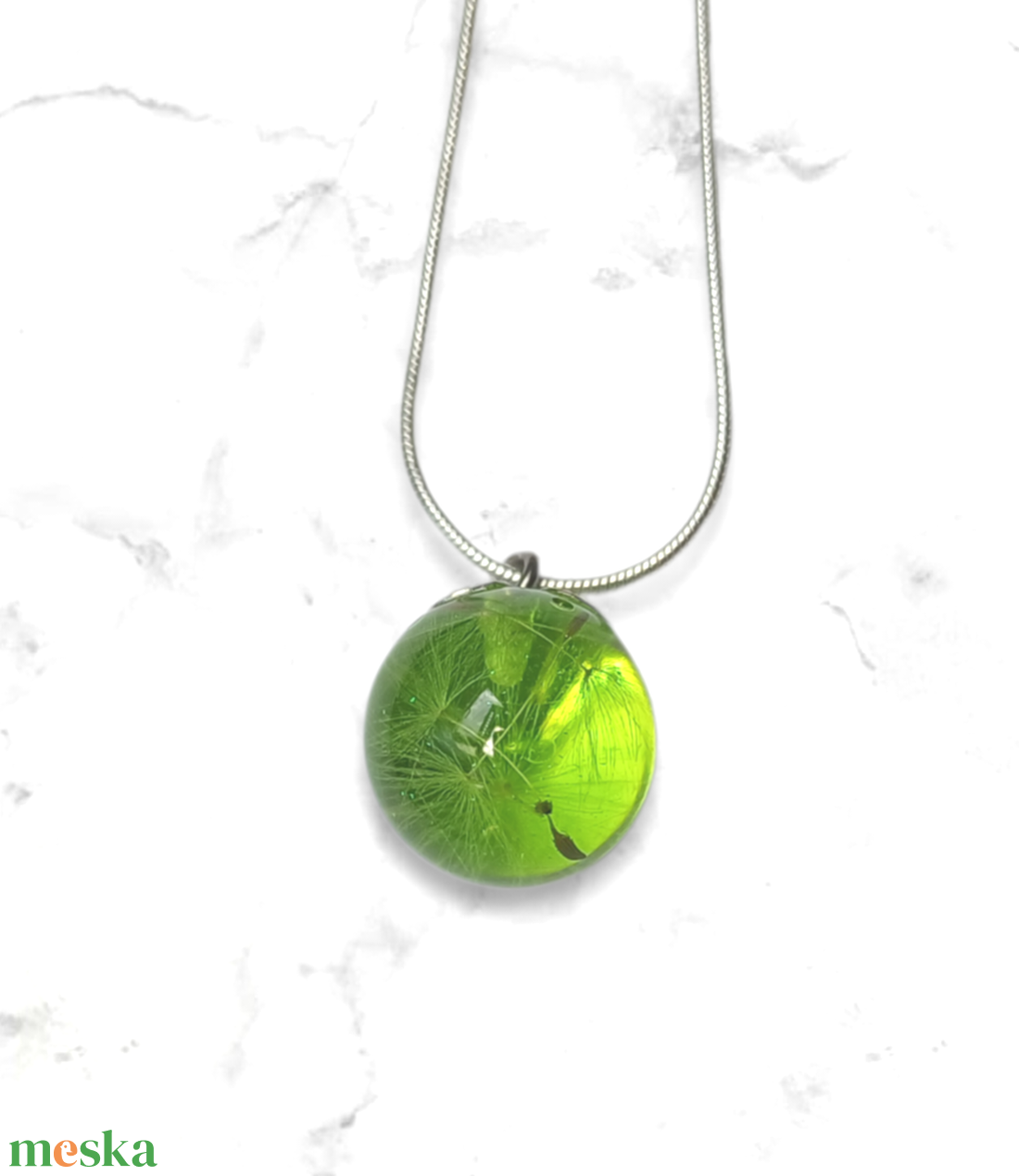 Pitypangpihés nyaklánc -halványzöld - ékszer - nyaklánc - medálos nyaklánc - Meska.hu