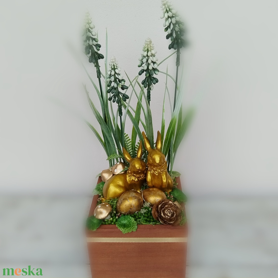 Zöld - arany asztaldísz - otthon & életmód - virágdekoráció - virágdíszek - asztali virágdísz - Meska.hu