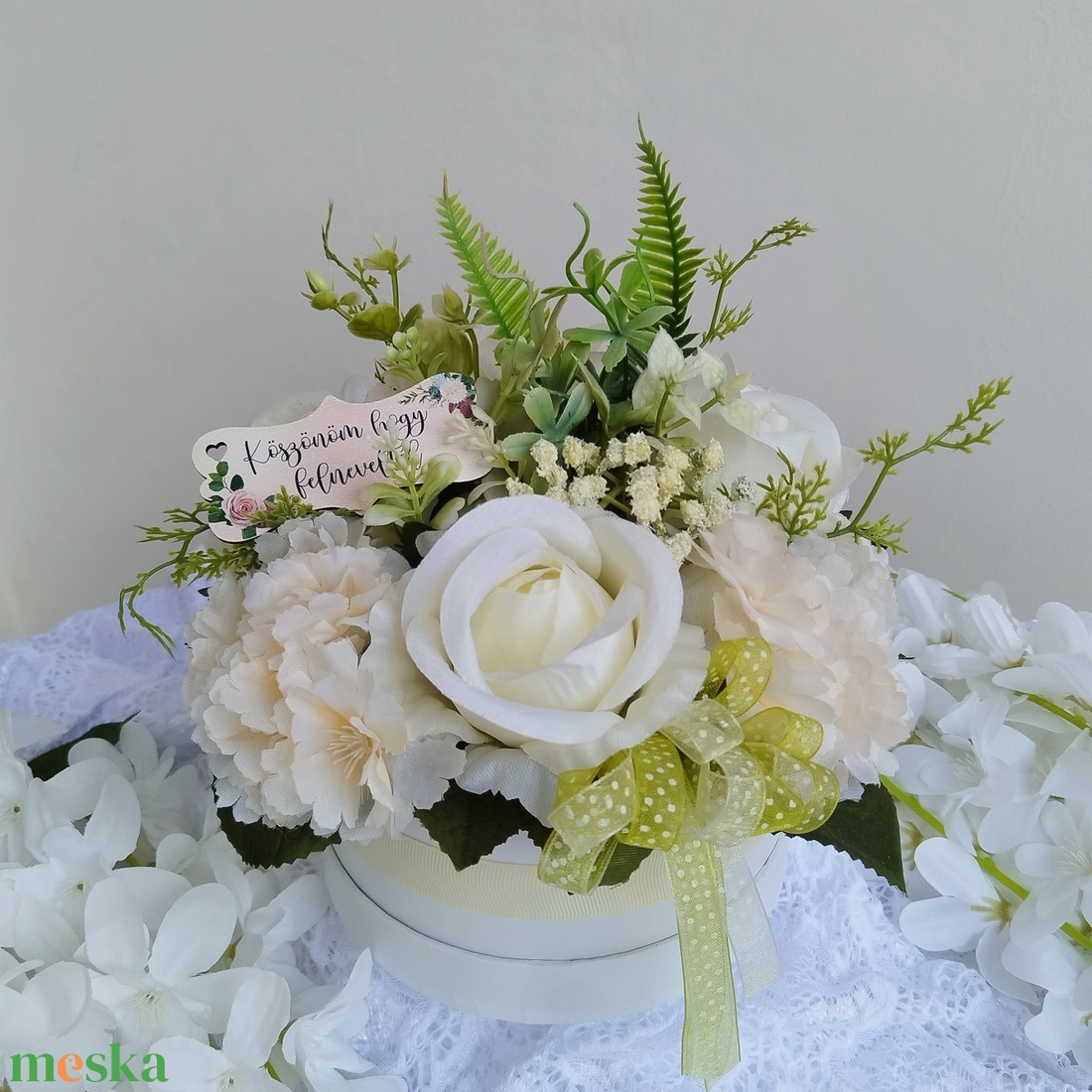Virágbox krém és zöld színben szülőköszöntőnek, Névnapra, Születésnapra, vagy csak úgy - esküvő - emlék & ajándék - szülőköszöntő ajándék - Meska.hu