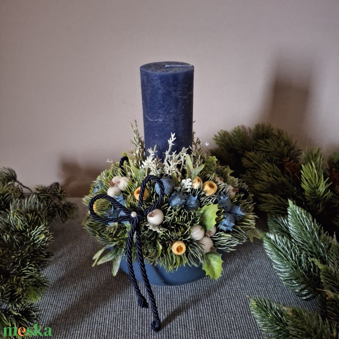 Kék asztaldísz gyertyával  - karácsony - adventi díszek - adventi gyertyadíszek és koszorúdíszek - Meska.hu
