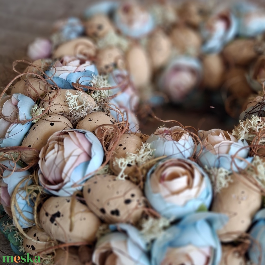 Tavaszi kopogtató vagy asztaldísz pici tojásokkal - otthon & életmód - dekoráció - ajtó- és ablak dekoráció - ajtódísz & kopogtató - Meska.hu