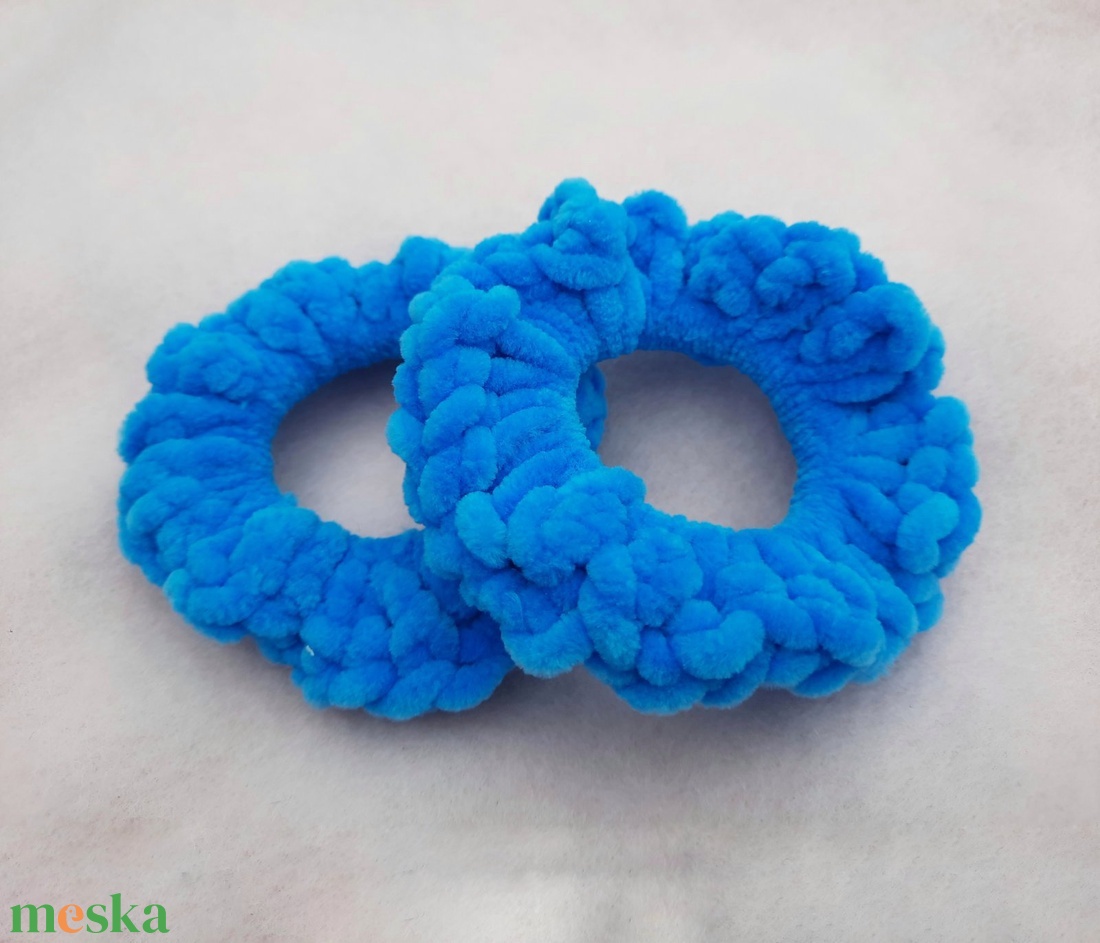 Horgolt hajgumi, scrunchie - ruha & divat - hajdísz & hajcsat - hajráf & hajpánt - Meska.hu Horgolt hajgumi, scrunchie - ruha & divat - hajdísz & hajcsat - hajráf & hajpánt - Meska.hu