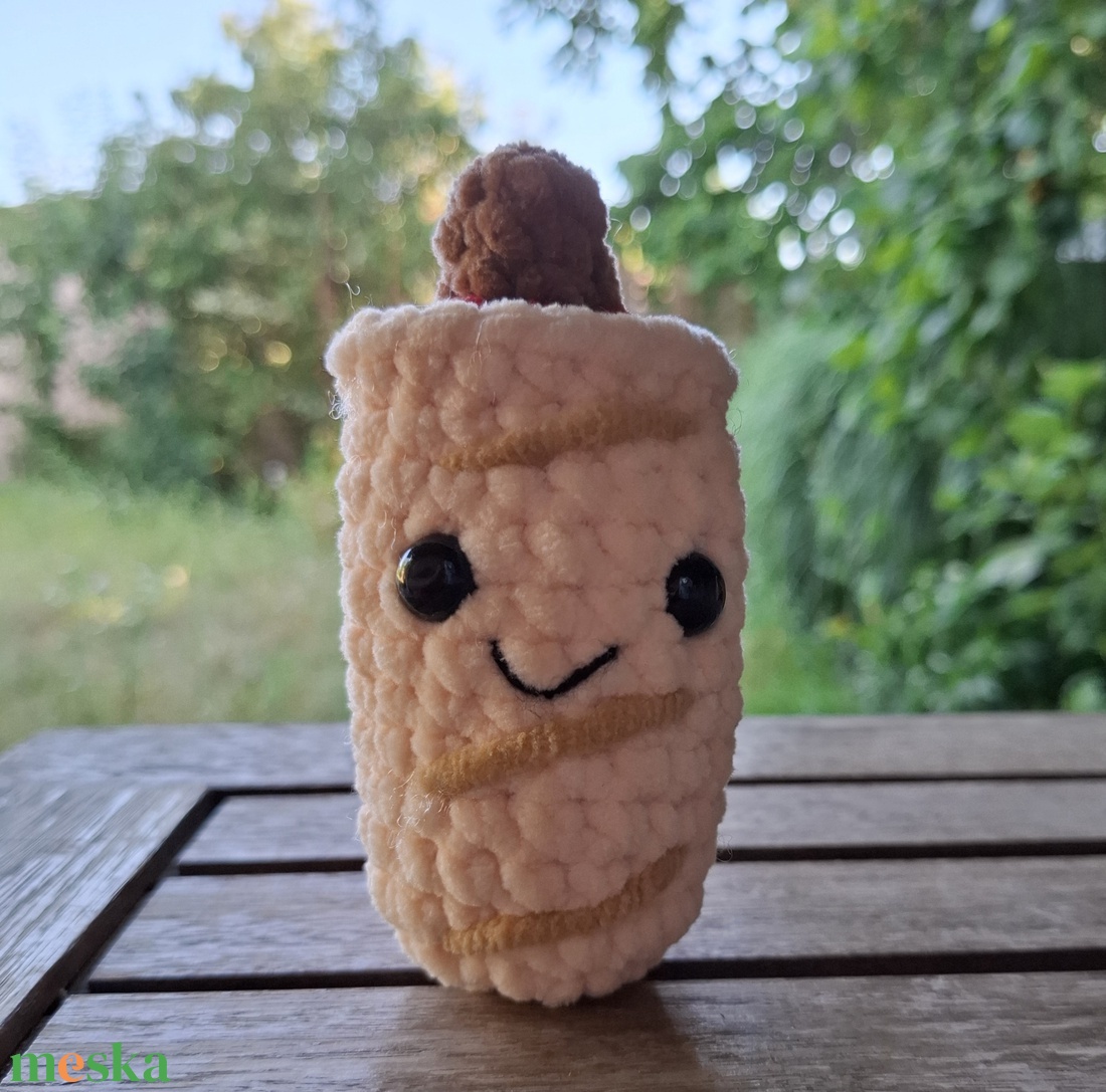 Horgolt puha plüss hot dog - játék & sport - plüssállat & játékfigura - csiga - Meska.hu Horgolt puha plüss hot dog - játék & sport - plüssállat & játékfigura - csiga - Meska.hu