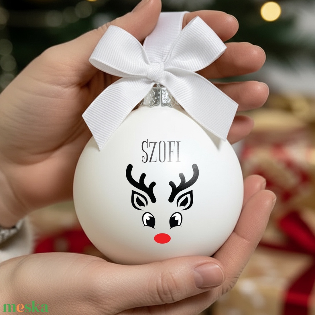 Karácsonyi üveg díszgömb egyedi névvel - Rénszarvas fiú - 100041 - karácsony - karácsonyi lakásdekoráció - karácsonyfadíszek - Meska.hu