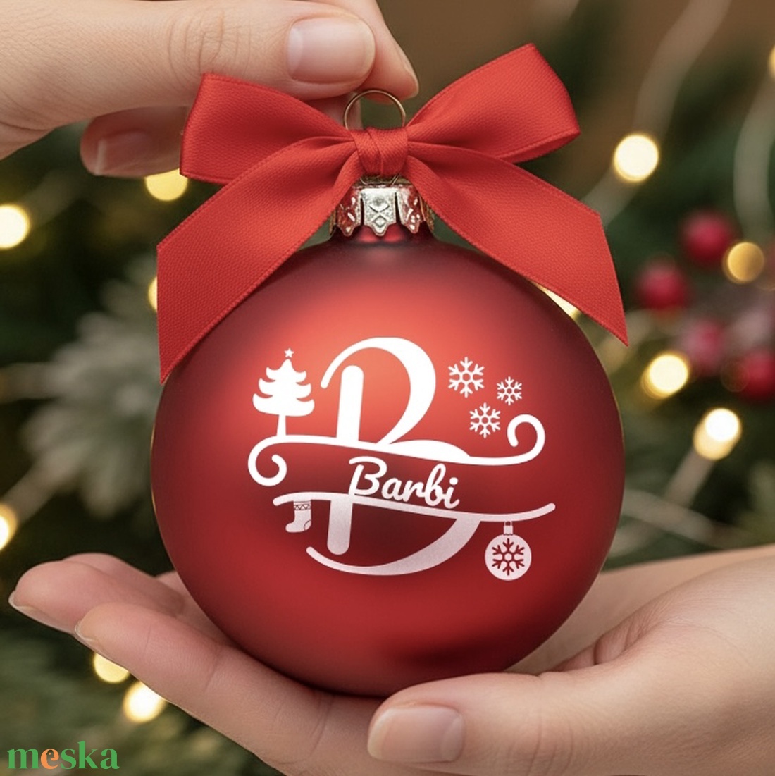 Névre szóló karácsonyi gömb - egyedi üveg karácsonyfa dísz - karácsony - karácsonyi lakásdekoráció - karácsonyfadíszek - Meska.hu