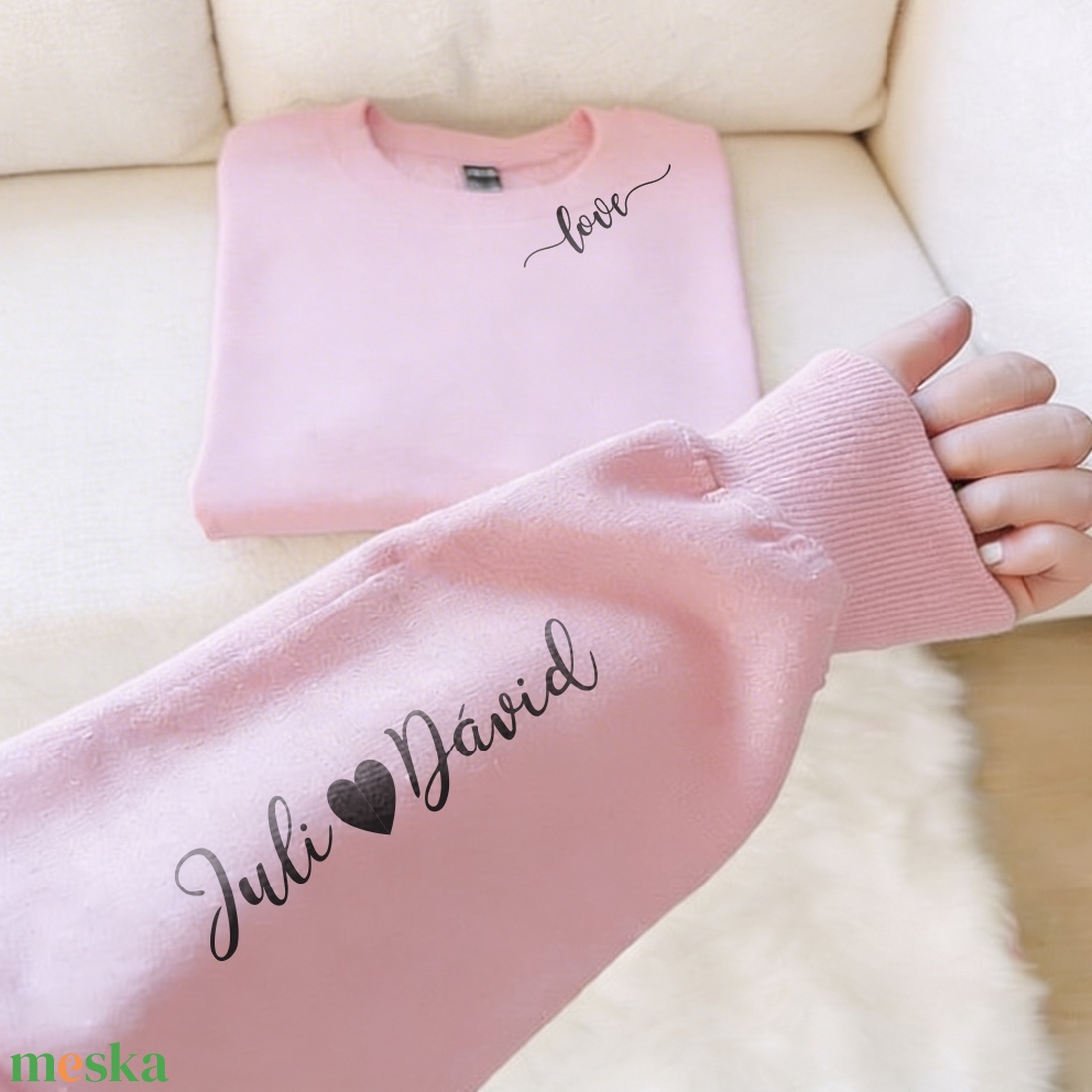 Love pulcsi - névre szóló feliratokkal, szívecskével - ruha & divat - női ruha - pulóver - Meska.hu