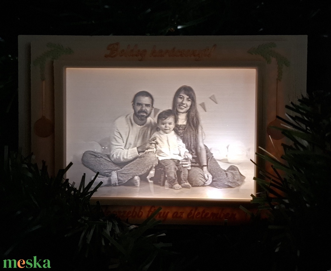 Egyedi világító litofán kép személyre szabható keretben karácsonyra - karácsony - karácsonyi lakásdekoráció - karácsonyi lakásdíszek - Meska.hu