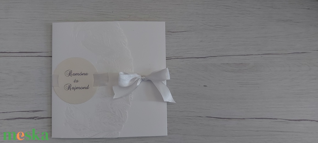 Igényes esküvői meghívó, dombornyomott toll minta díszít - esküvő - meghívó & kártya - meghívó - Meska.hu Igényes esküvői meghívó, dombornyomott toll minta díszít - esküvő - meghívó & kártya - meghívó - Meska.hu