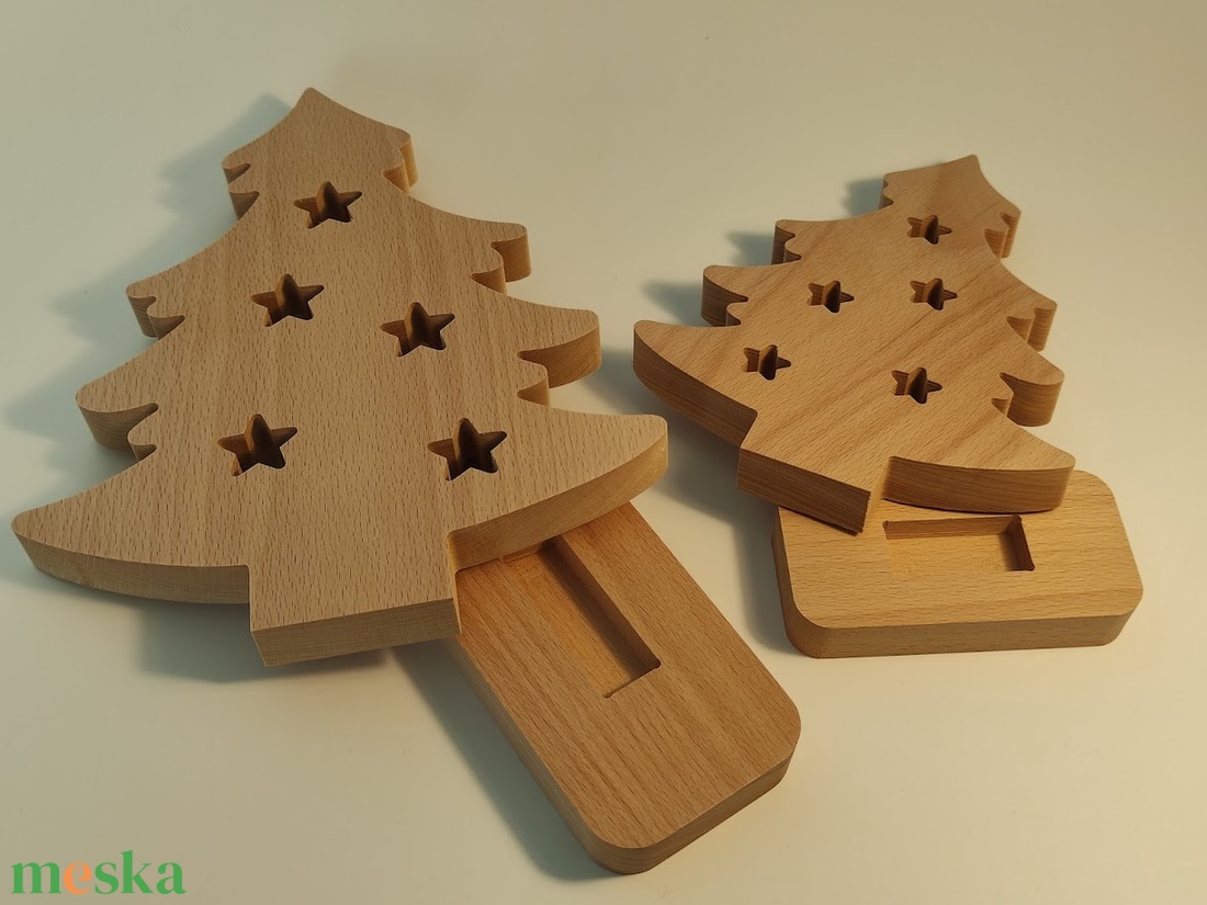 Fenyőfa asztali dísz fa talppal - karácsony - karácsonyi lakásdekoráció - ünnepi asztaldekoráció - Meska.hu