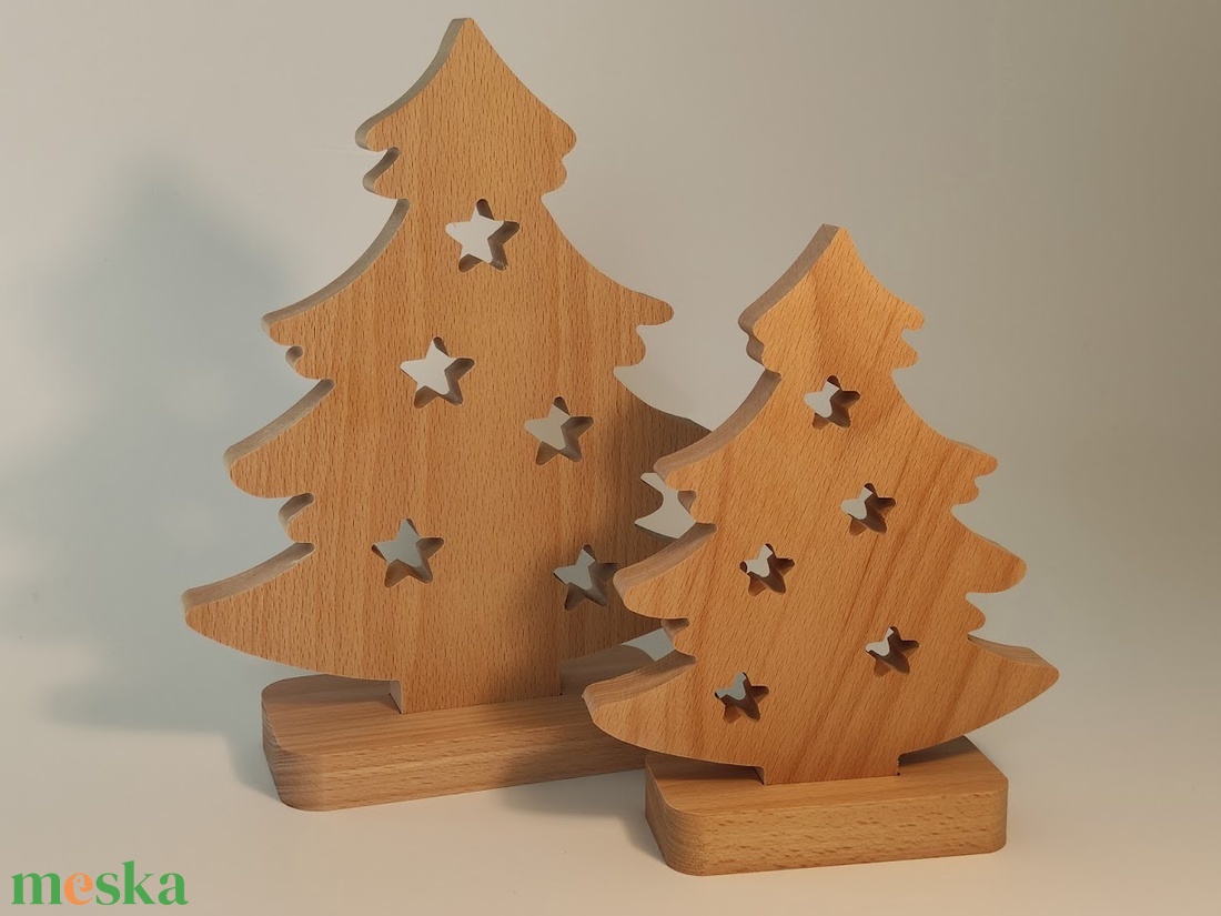 Fenyőfa asztali dísz fa talppal - karácsony - karácsonyi lakásdekoráció - ünnepi asztaldekoráció - Meska.hu